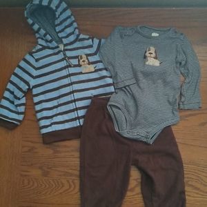 Carter's puppy themed outfit